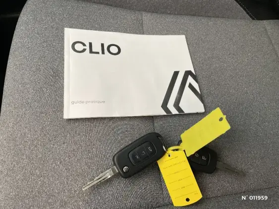 RENAULT CLIO V - voiture d'occasion - Photo 26