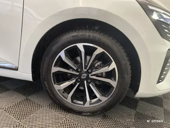 RENAULT CLIO V - voiture d'occasion - Photo 8