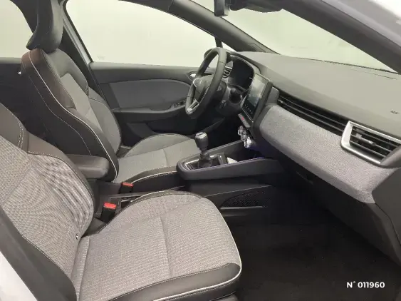 RENAULT CLIO V - voiture d'occasion - Photo 10