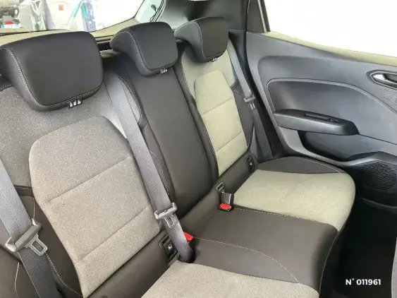 RENAULT CLIO V - voiture d'occasion - Photo 11