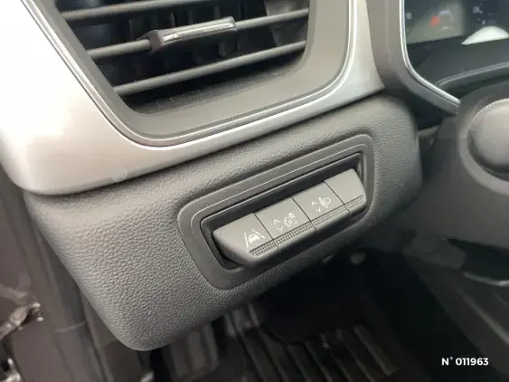 RENAULT CAPTUR II - voiture d'occasion - Photo 15