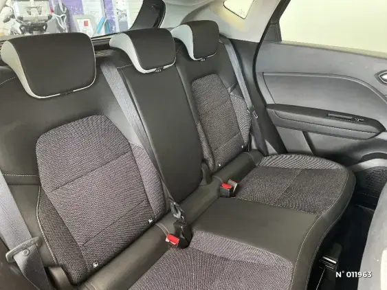 RENAULT CAPTUR II - voiture d'occasion - Photo 11