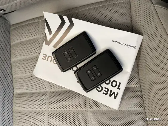 RENAULT MEGANE V - voiture d'occasion - Photo 27