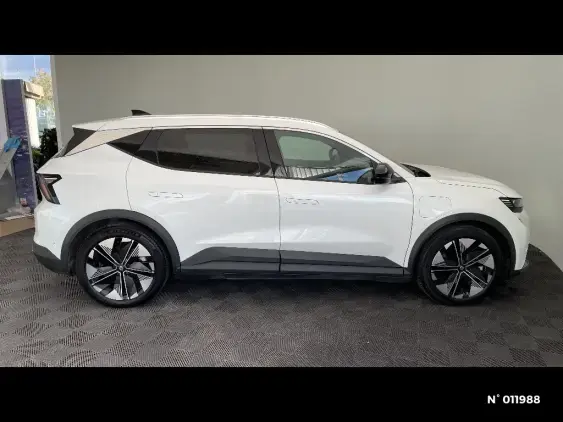 RENAULT SCENIC V ELECTRIQUE - voiture d'occasion - Photo 5