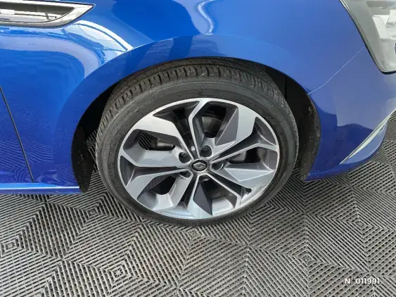 RENAULT MEGANE IV - voiture d'occasion - Photo 8