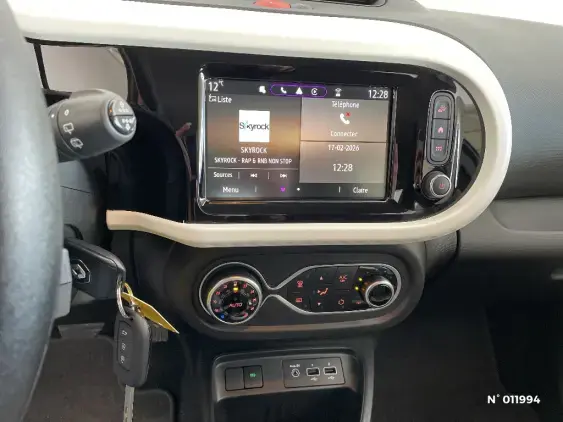 RENAULT TWINGO ELECTRIQUE III - voiture d'occasion - Photo 13