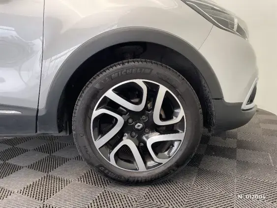 RENAULT CAPTUR - voiture d'occasion - Photo 8