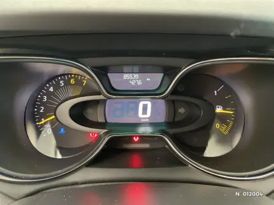 RENAULT CAPTUR - voiture d'occasion - Photo 12