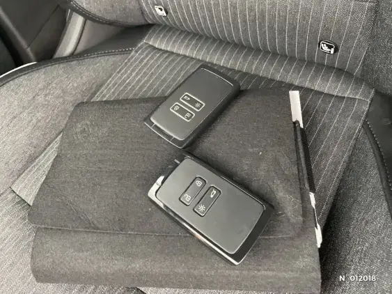 RENAULT CLIO V - voiture d'occasion - Photo 26