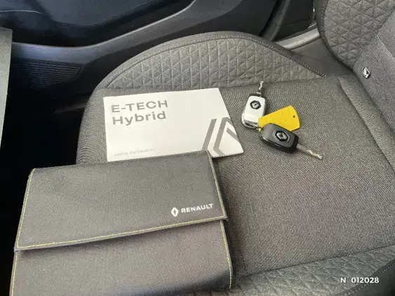 RENAULT CLIO V - voiture d'occasion - Photo 26