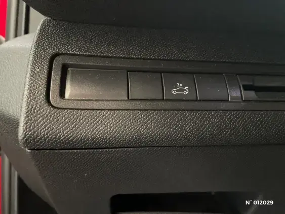 PEUGEOT 3008 II - voiture d'occasion - Photo 15