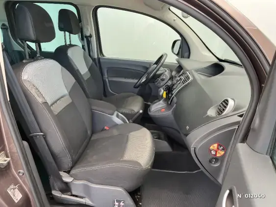 RENAULT KANGOO II - voiture d'occasion - Photo 10