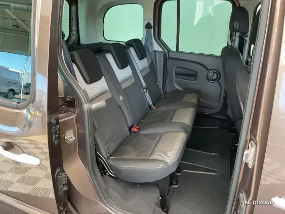 RENAULT KANGOO II - voiture d'occasion - Photo 11