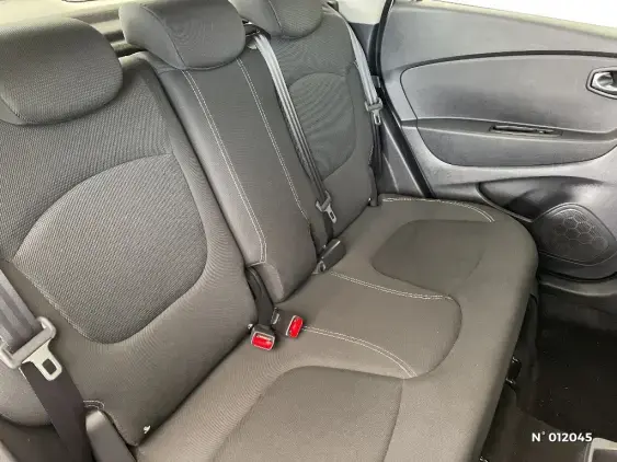 RENAULT CAPTUR - voiture d'occasion - Photo 11