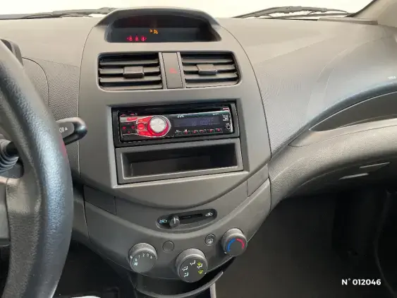 CHEVROLET SPARK - voiture d'occasion - Photo 13
