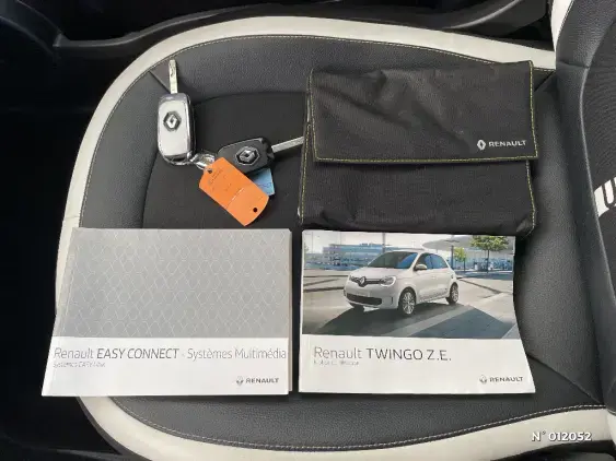 RENAULT TWINGO ELECTRIQUE III - voiture d'occasion - Photo 26