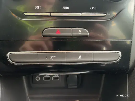 RENAULT MEGANE IV - voiture d'occasion - Photo 15