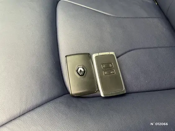 RENAULT ZOE - voiture d'occasion - Photo 25