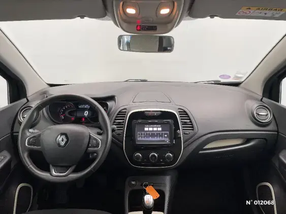 RENAULT CAPTUR - voiture d'occasion - Photo 9