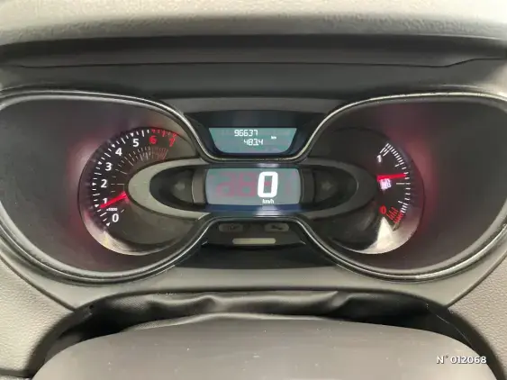 RENAULT CAPTUR - voiture d'occasion - Photo 12
