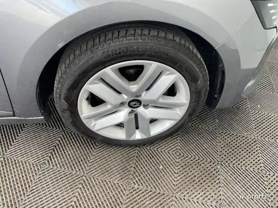 RENAULT CLIO V - voiture d'occasion - Photo 8