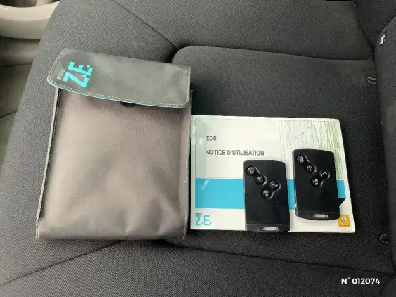 RENAULT ZOE - voiture d'occasion - Photo 25