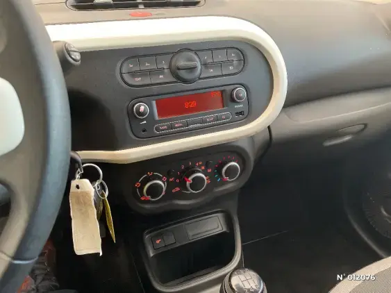 RENAULT TWINGO III - voiture d'occasion - Photo 13