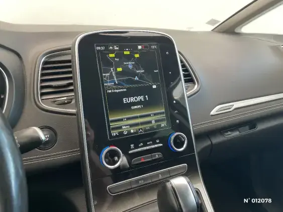 RENAULT SCENIC IV - voiture d'occasion - Photo 13