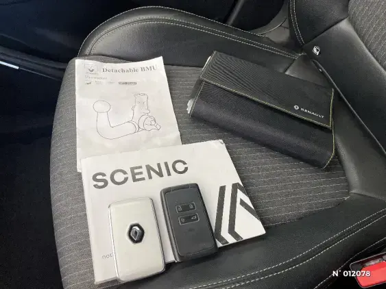 RENAULT SCENIC IV - voiture d'occasion - Photo 26