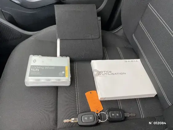 DACIA DUSTER II - voiture d'occasion - Photo 26