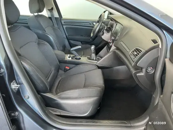 RENAULT MEGANE IV - voiture d'occasion - Photo 10