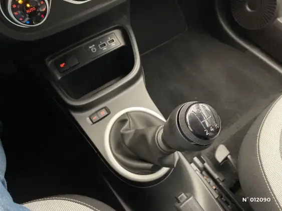 RENAULT TWINGO III - voiture d'occasion - Photo 14