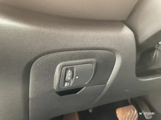 RENAULT SCENIC IV - voiture d'occasion - Photo 15