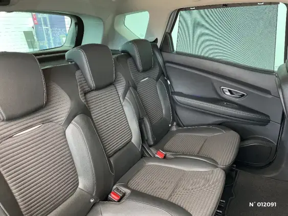 RENAULT SCENIC IV - voiture d'occasion - Photo 11