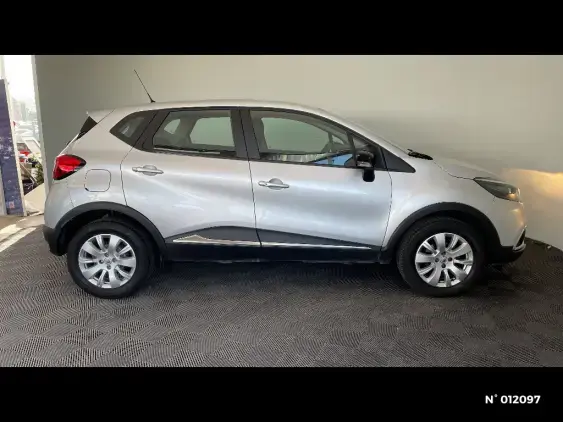 RENAULT CAPTUR - voiture d'occasion - Photo 5