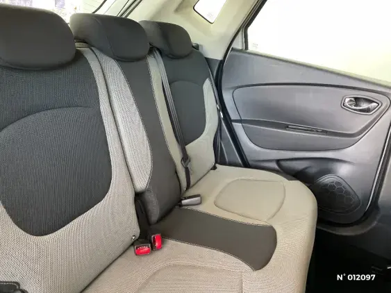 RENAULT CAPTUR - voiture d'occasion - Photo 11