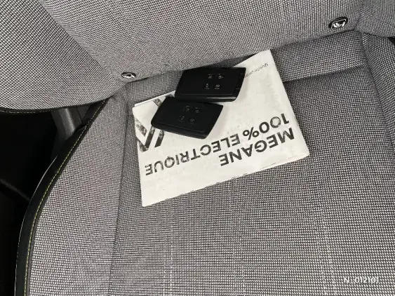 RENAULT MEGANE V - voiture d'occasion - Photo 27