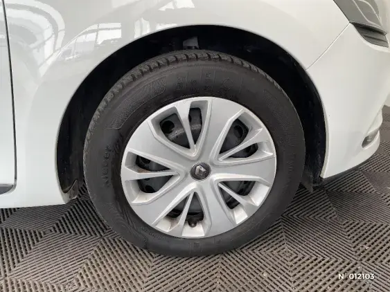 RENAULT CLIO IV - voiture d'occasion - Photo 8