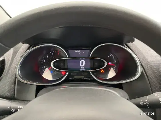 RENAULT CLIO IV - voiture d'occasion - Photo 12