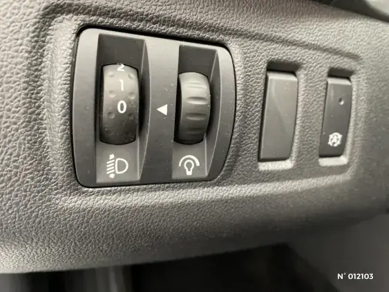 RENAULT CLIO IV - voiture d'occasion - Photo 15