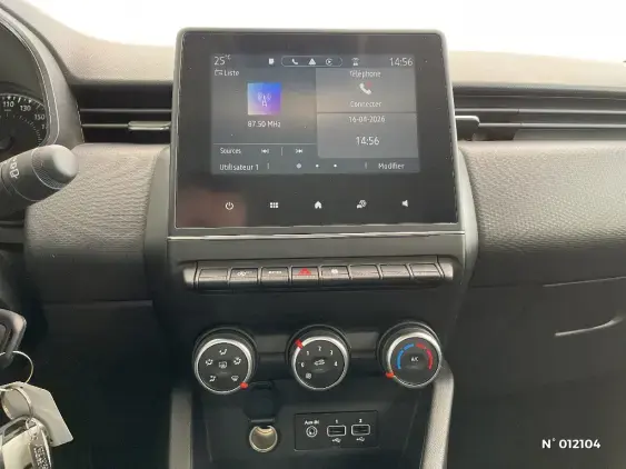 RENAULT CLIO V - voiture d'occasion - Photo 13