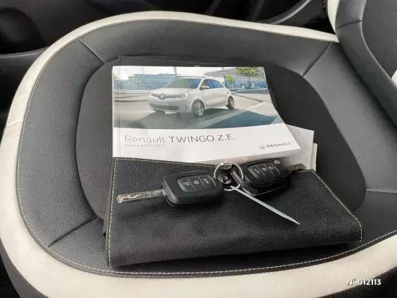 RENAULT TWINGO ELECTRIQUE III - voiture d'occasion - Photo 23