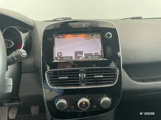 RENAULT CLIO IV - voiture d'occasion - Photo 13