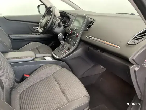RENAULT SCENIC IV - voiture d'occasion - Photo 10