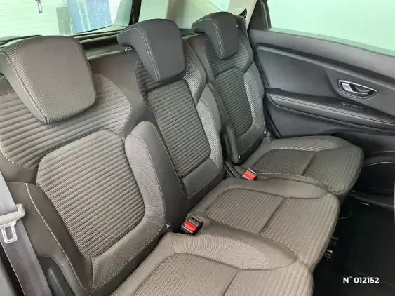 RENAULT SCENIC IV - voiture d'occasion - Photo 11