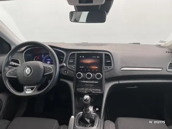 RENAULT MEGANE IV - voiture d'occasion - Photo 9