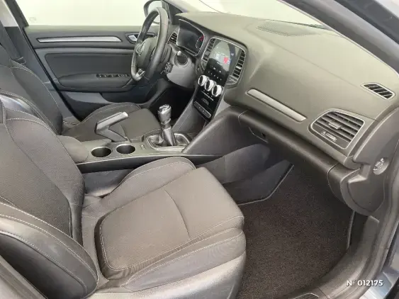 RENAULT MEGANE IV - voiture d'occasion - Photo 10