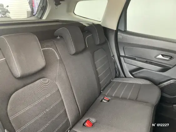 DACIA DUSTER II - voiture d'occasion - Photo 11