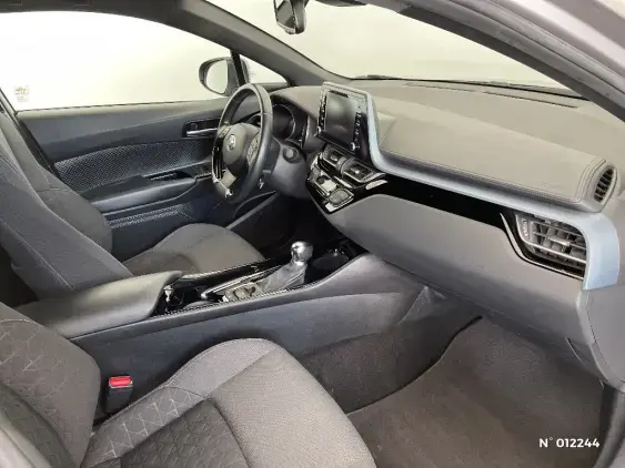TOYOTA C-HR - voiture d'occasion - Photo 10