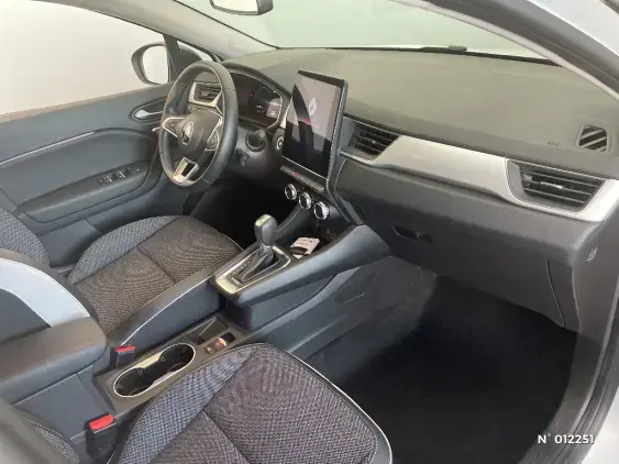 RENAULT CAPTUR II - voiture d'occasion - Photo 10